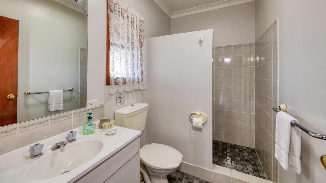 The Vineyard Motel Cowra Esterno foto
