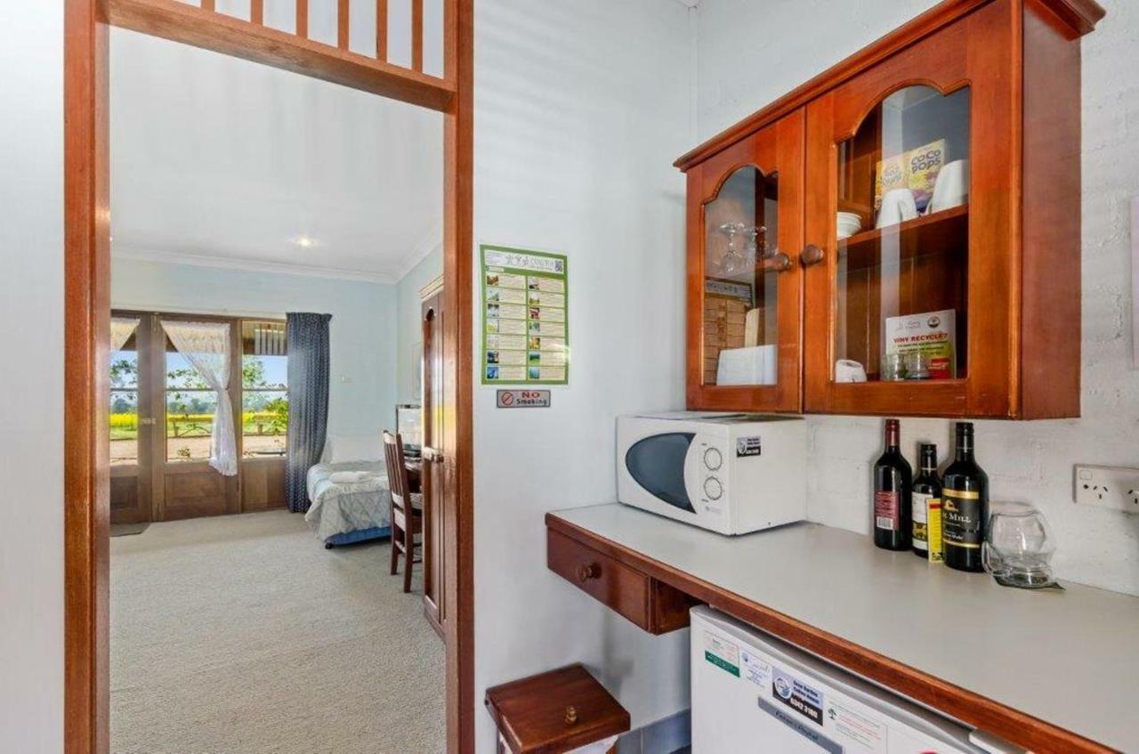 The Vineyard Motel Cowra Esterno foto